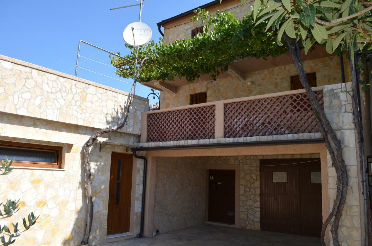Holiday Home Garina Draga Bašćanska Eksteriør bilde