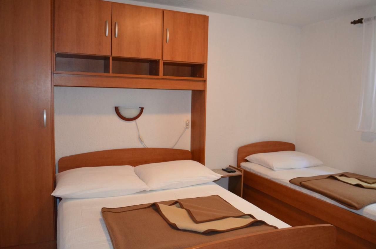 Holiday Home Garina Draga Bašćanska Eksteriør bilde